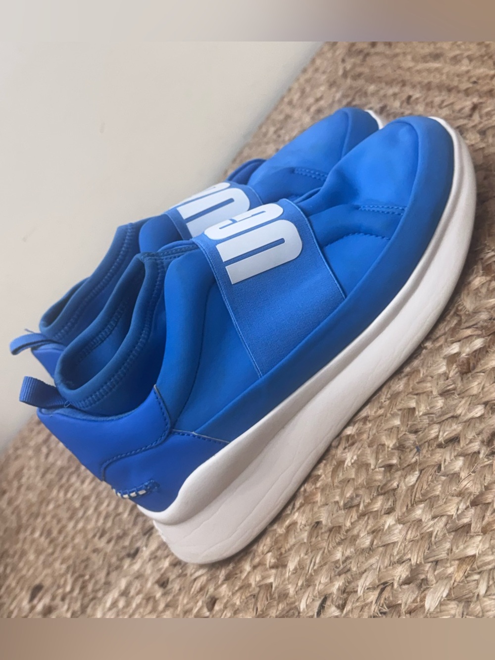 UGG Neutra Sneaker Logo Strap Slip On